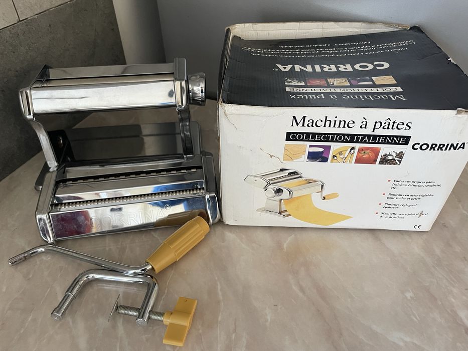 Mașină de facut tăitei