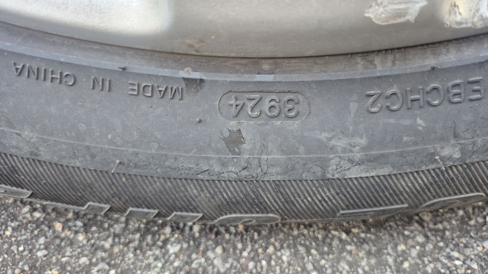 Летни гуми 235 65 17 4бр 24г дот