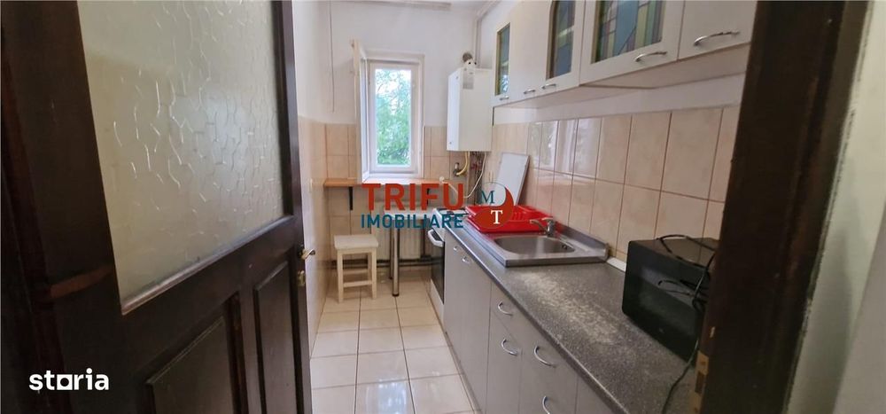 Apartament 2 camere, semidecomandat, etaj 1 – Alba Iulia, Zona Cetate