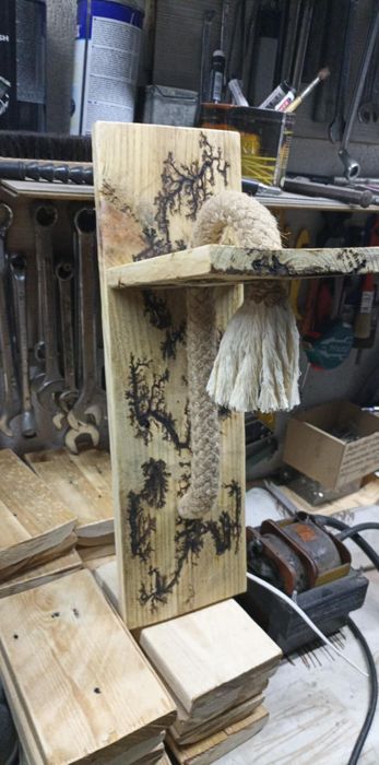 Декоративна лампа за осветление,дървено човече