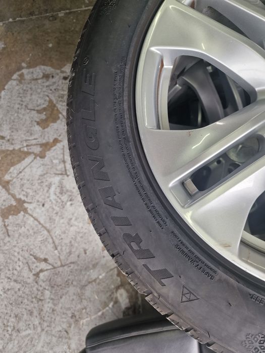 Гуми с Джанти за Mercedes E class w213 225/55 R17 Triangle 2025