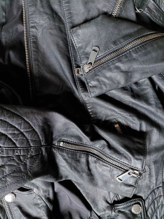 Яке GAS естествена кожа