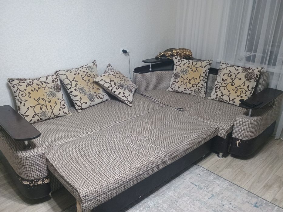 Продам угловой диван