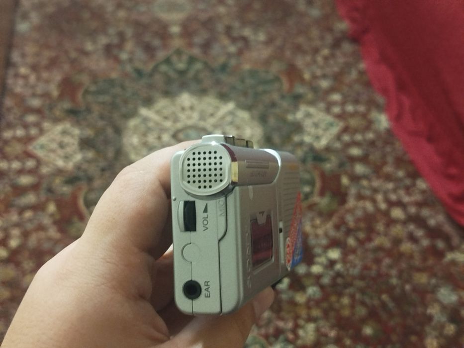 Продаётся диктофон Sony
