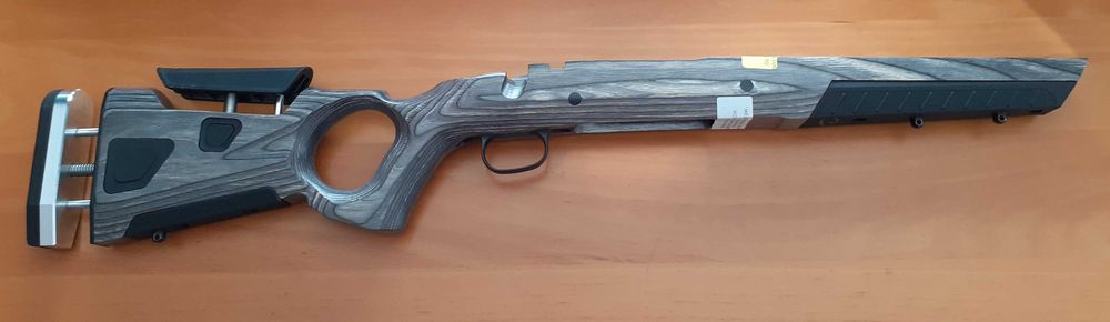 Pat Boyds At-One Thumbhole pentru Savage Axis Long Action