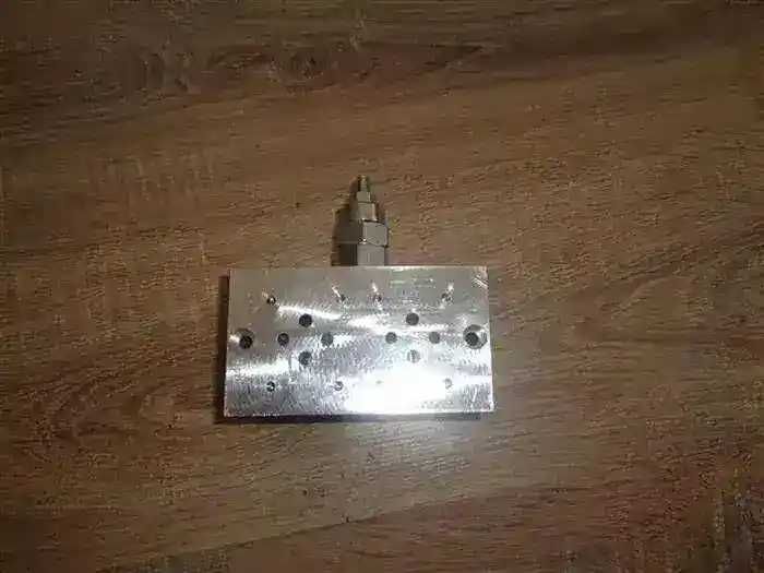 Bloc pentru doua electrovalve solenoid Cetop 3 utilaje industrie