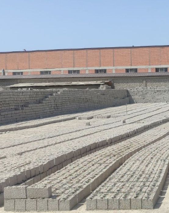 Shlakablok 1400, Qorasuv