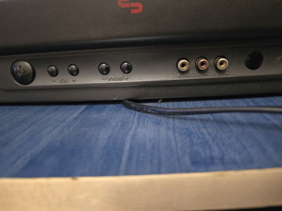 Televizor Schneider Model SCENRAO 218 UKA TV