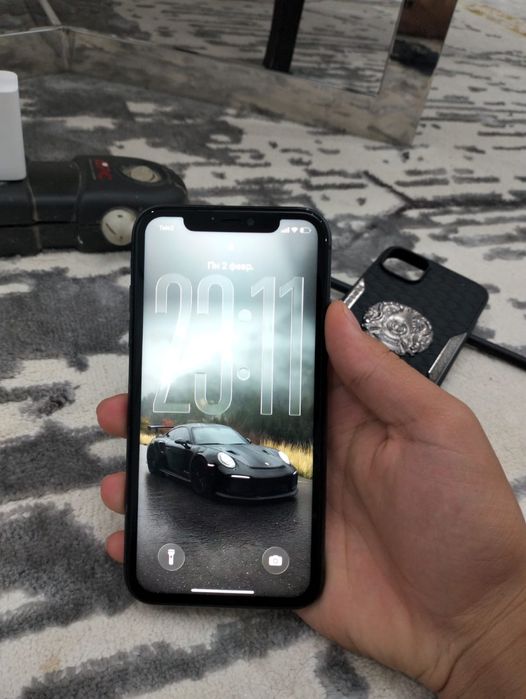 Айфон 11 все в хорошом состоянии