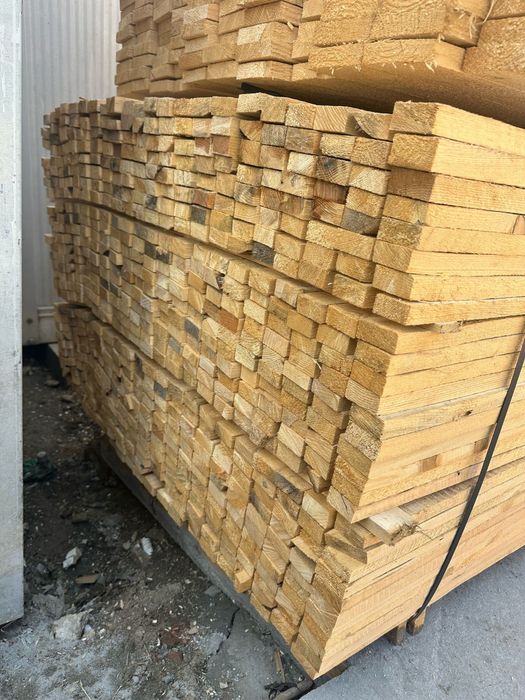 Depozit cherestea rasinoase pentru constructii