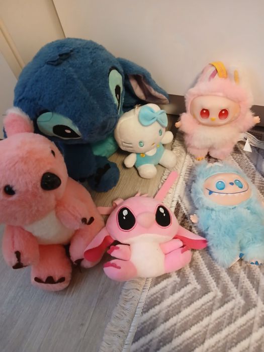 Стич и лабубу и др.