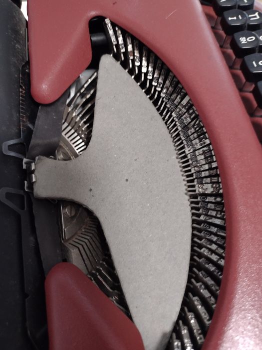 Нова пишеща машина Марица