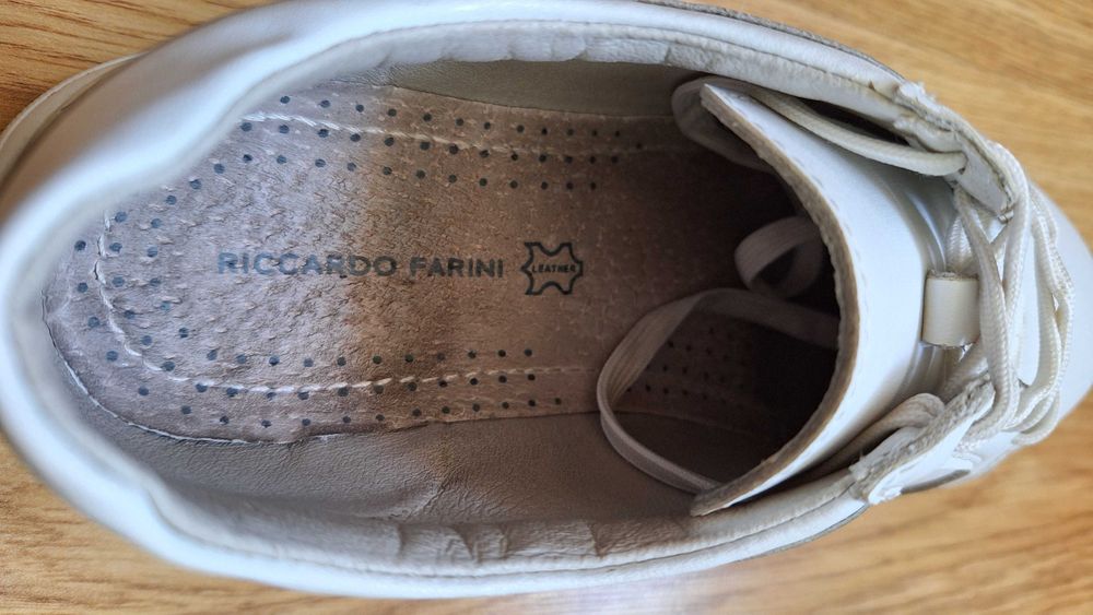 Летни обувки от естествена кожа