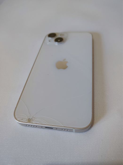 Айфон 13 сатылады