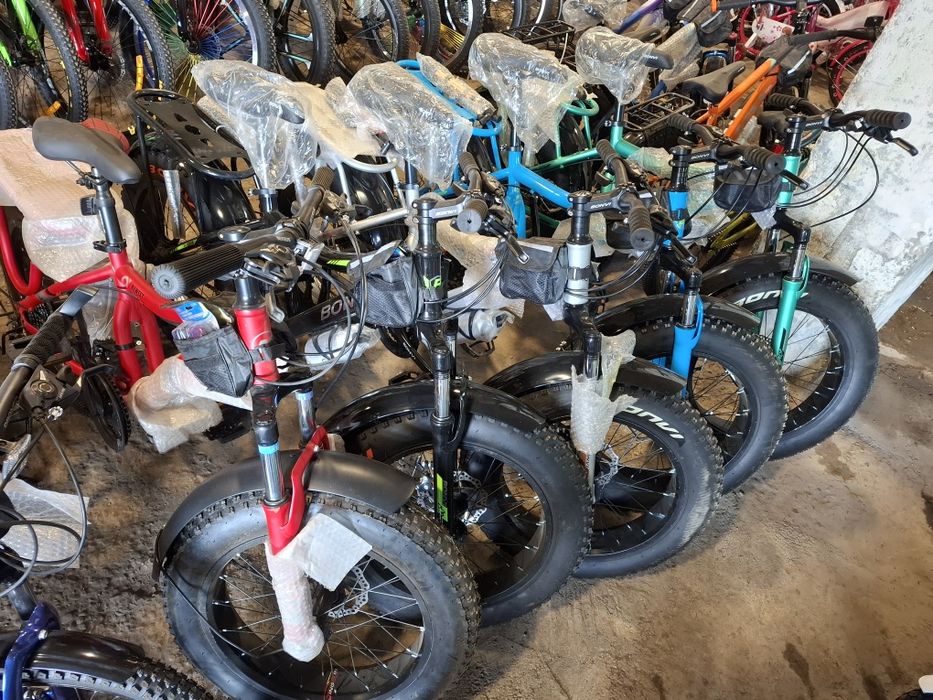 РАСПРОДАЖА...20 i 24 razmeri velosipedi pradayom