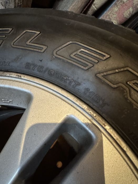 Продам диски с резиной 100, 200 в сборе