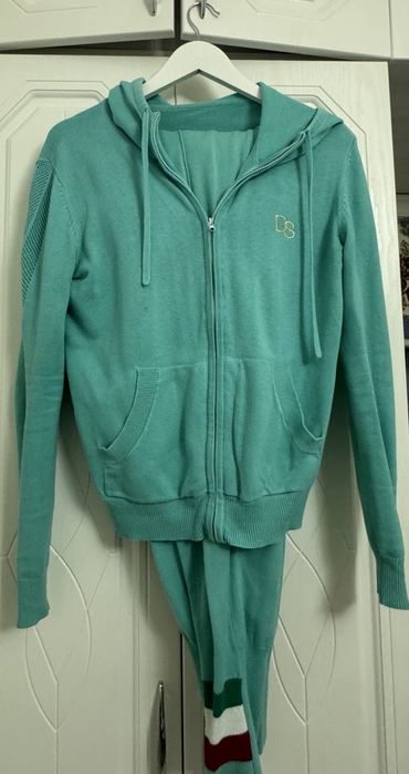 Платье новые и бу