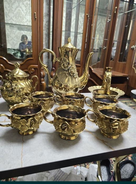 посуда золотая новая