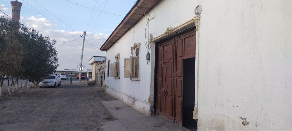 Уй сотилади. Вобкент