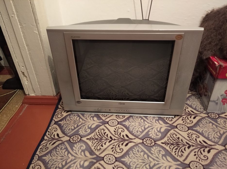 Телевизор Lg Flatron