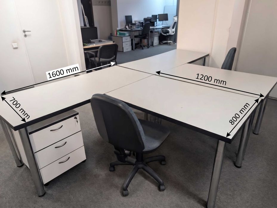 Vânzare set mobilier modular L + comodă mobilă + scaun (Disponibile 10 seturi)