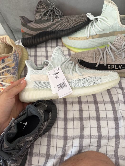 Adidasi yeezy noi
