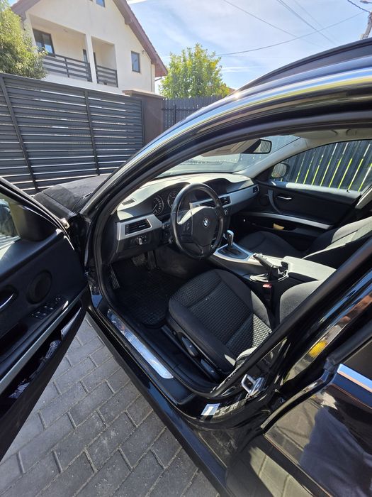 BMW Seria 3 330d xDrive E91 LCI | 245 CP | 4x4 | Automată | 2012