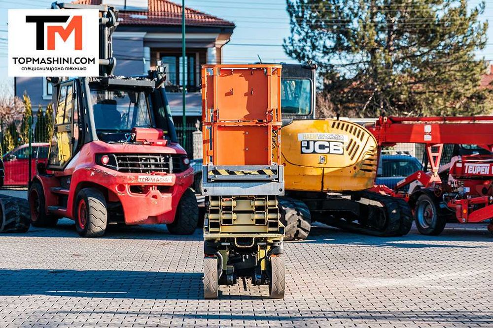 Ножична вишка JLG 2030 ES