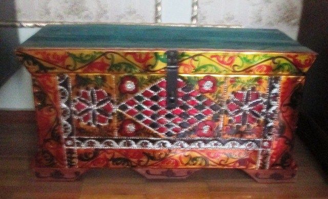 Сундуки 2 шт. старинные для интерьера