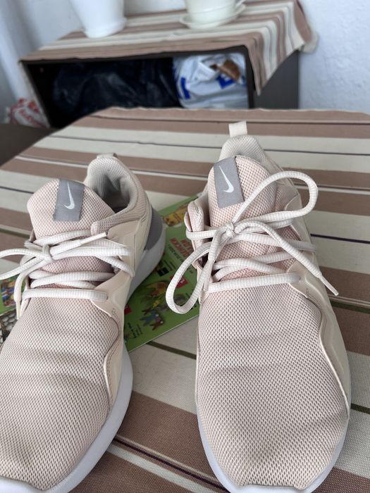 Дамски маратонки Nike 40.5номер