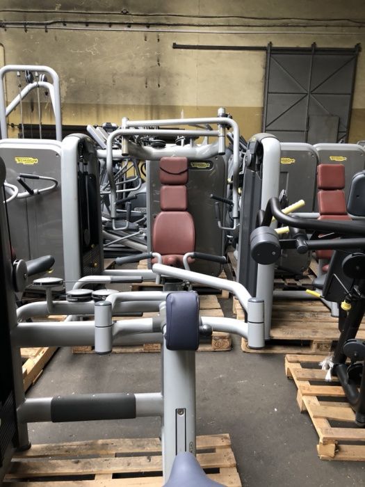Depozit aparate fitness technogym