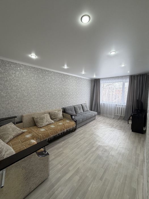 Сдам 2 ком.кв район 8 школы