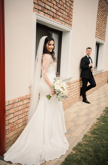 Rochie mireasa tafta model Doua Inimi colecția 2024