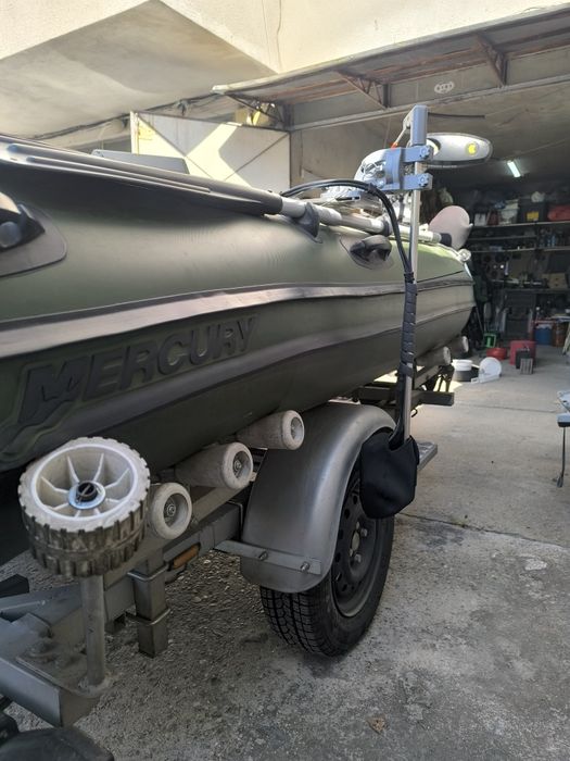 . Комплект лодка с колесар