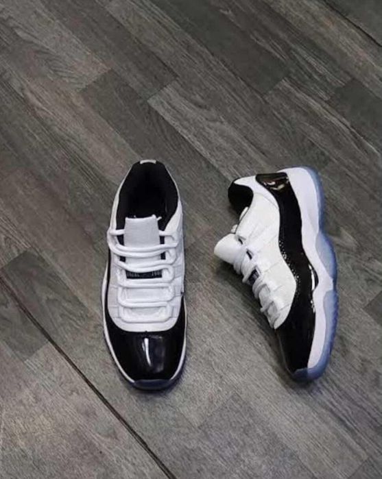 Продам Jordan 11
