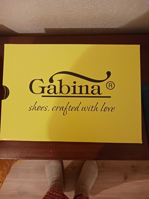 Нови обувки, естествена кожа.