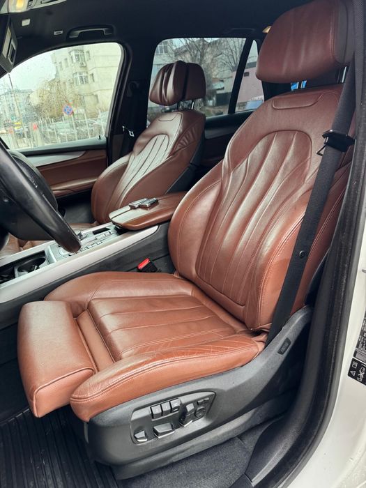 Bmw X5 2.0 X-drive carte service