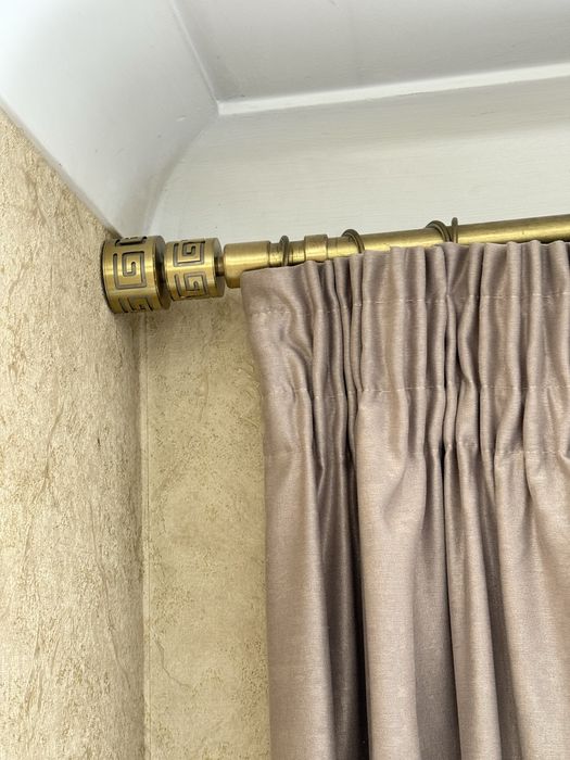 Карниз для штор.