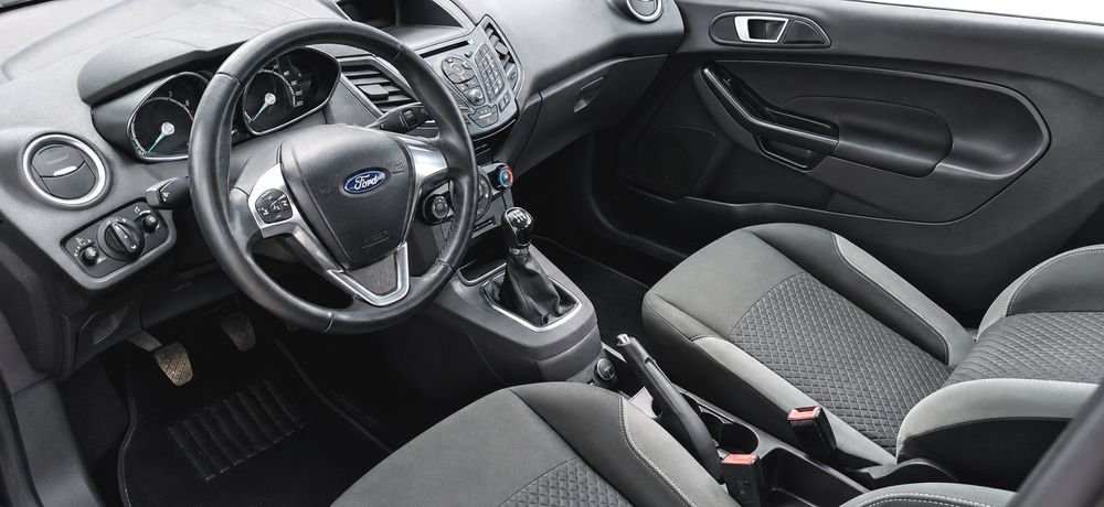 Ford Fiesta Facelift Titanium - An 2015-Benzină 1.25-Cilindri 4