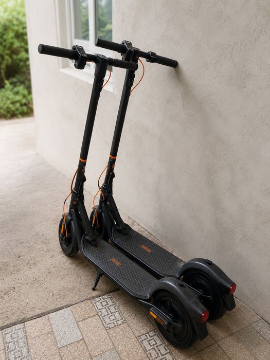 Продам 2 самоката Ninebot.
