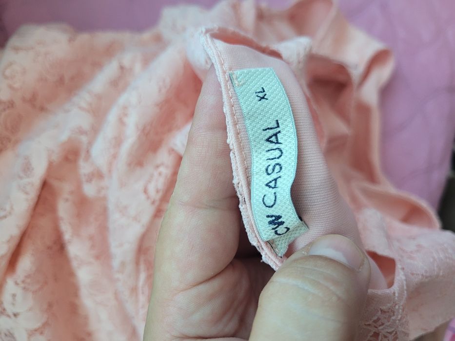 Розова дантелена рокля на Lc waikiki