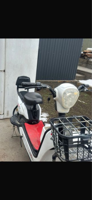 Срочно продам скутер бу