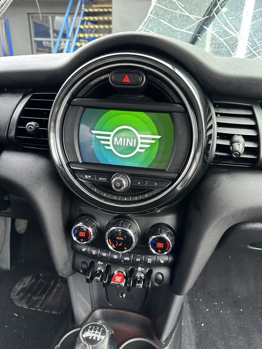 Navigatie display unitate media Mini One an 2020