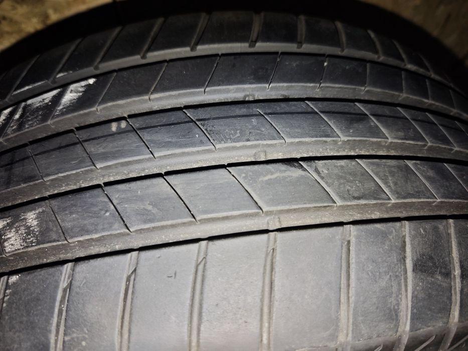 Anvelopa Vara BRIDGESTONE Turanza T005 215/50 R17 95W protecție janta