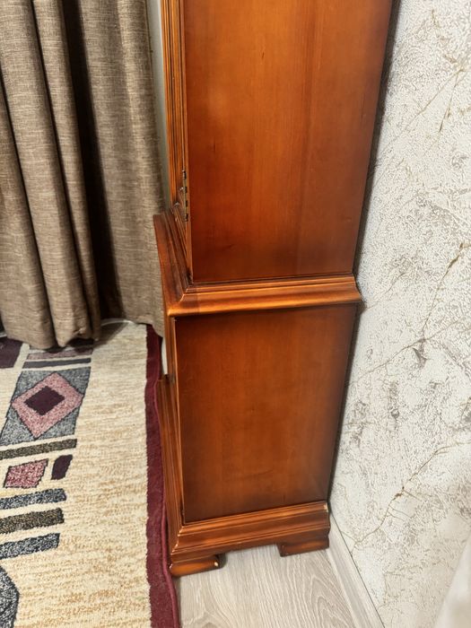 Антикварные  часы Hermle