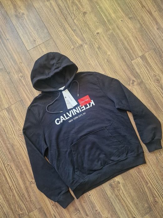 Страхотен мъжки суитчър, CALVIN KLEIN нов с етикет,  размер L
