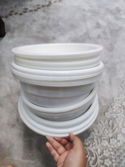 Пластиковые тазики для блюд