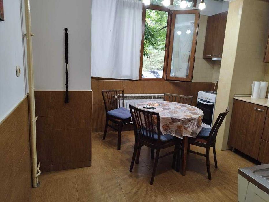 Дава се под наем Двустаен апартамент в София, Толстой - 65 кв.м за 489.6 € - Снимка #1