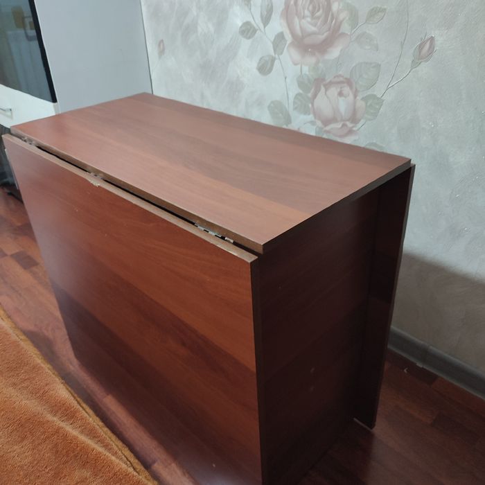 Продам стол-книжку