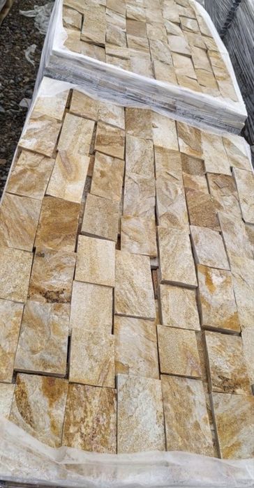 Piatra natura , tăiată , cubică